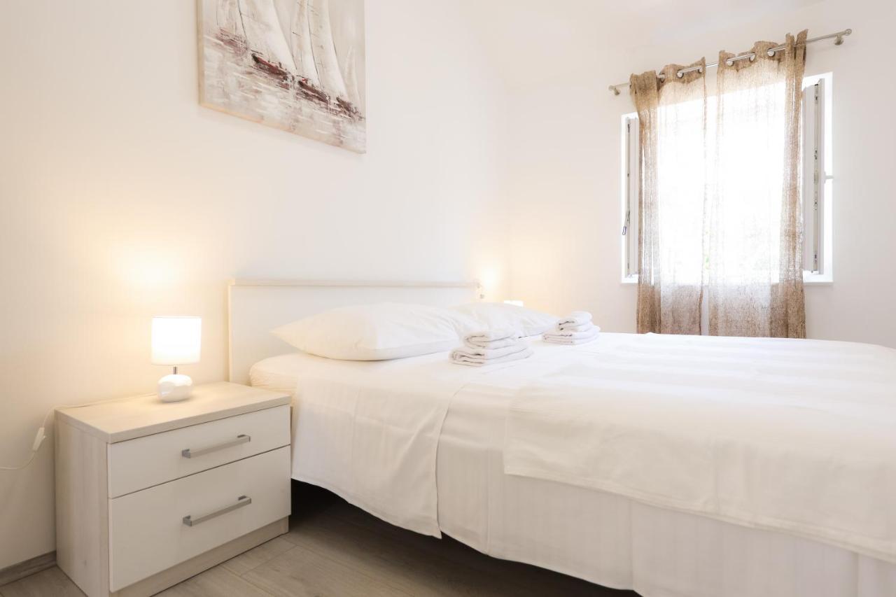 Two Bedroom Apartment In The Old Town Marija Zadar Exterior photo
