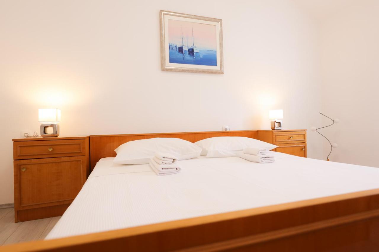 Two Bedroom Apartment In The Old Town Marija Zadar Exterior photo